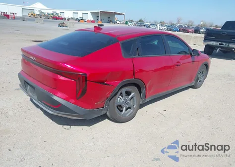 2025 Kia K4 Lxs z USA, uszkodzony, nr VIN 3KPFT4DE9SE108092